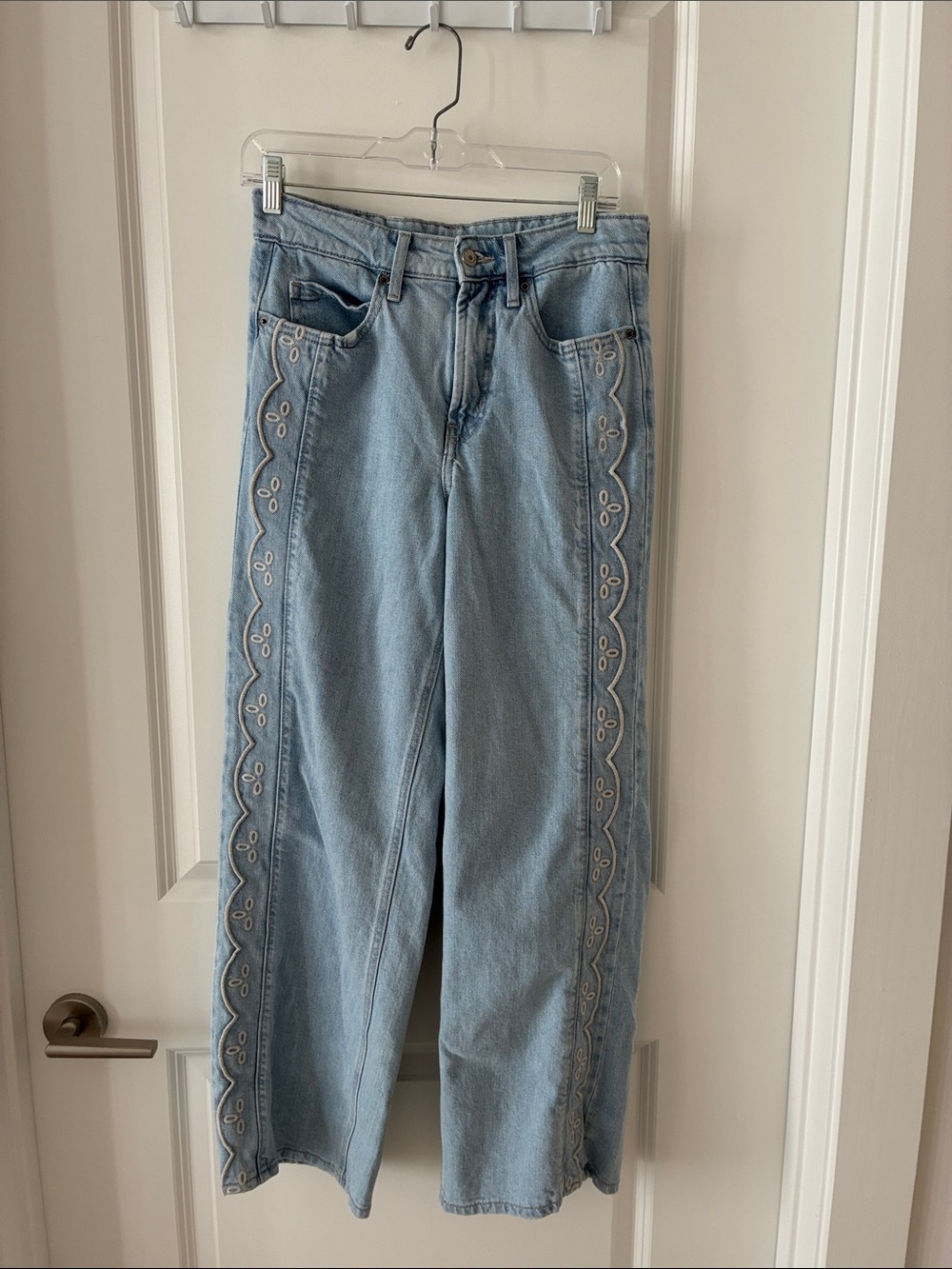 Old Navy Light Blue Wide-Leg Jeans with Embroidered Side Trim